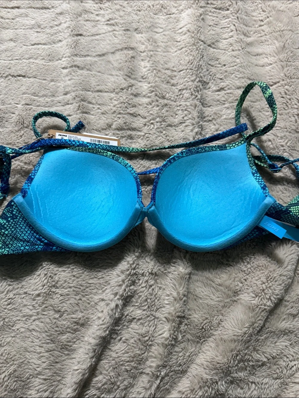 SKIMS size 32d